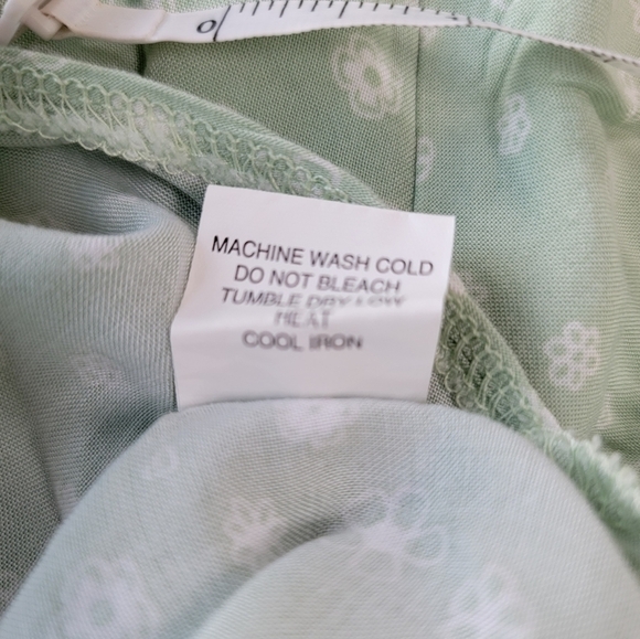 LA Hearts Buttondown Cropped Top Size Small - Picture 9 of 9